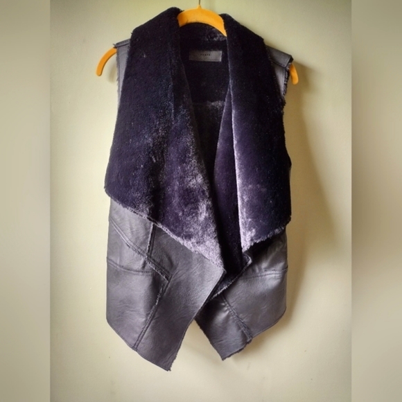 Blank NYC Jackets & Blazers - BRAND NEW Blank NYC Reversible Leather Vest w/ Fur Interior